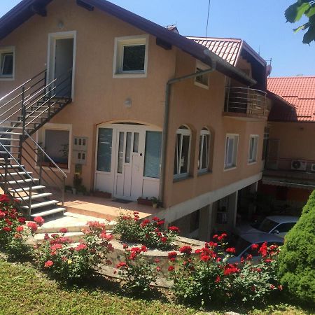 Hostel Jedvaj Krapina Esterno foto