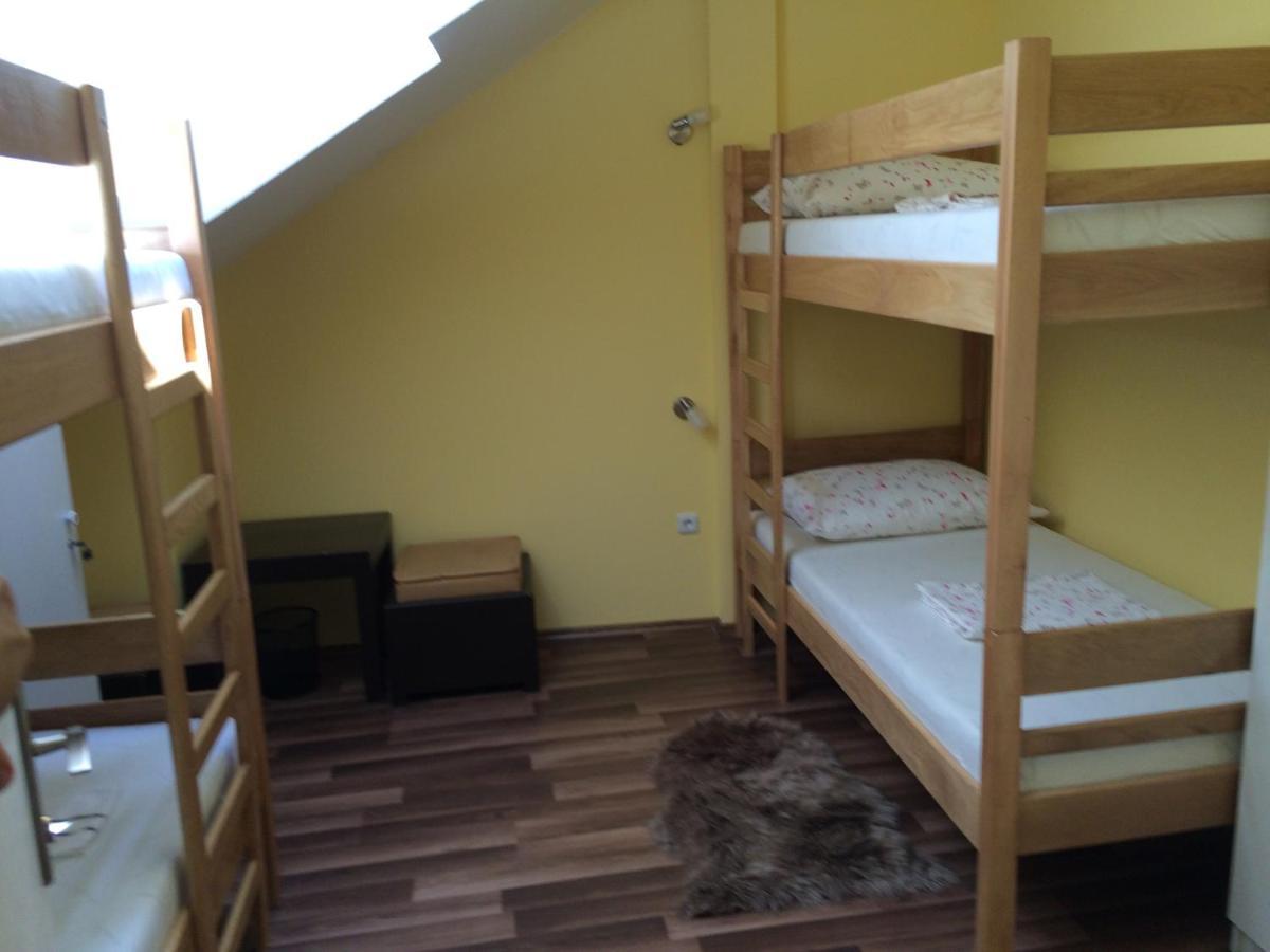 Hostel Jedvaj Krapina Esterno foto