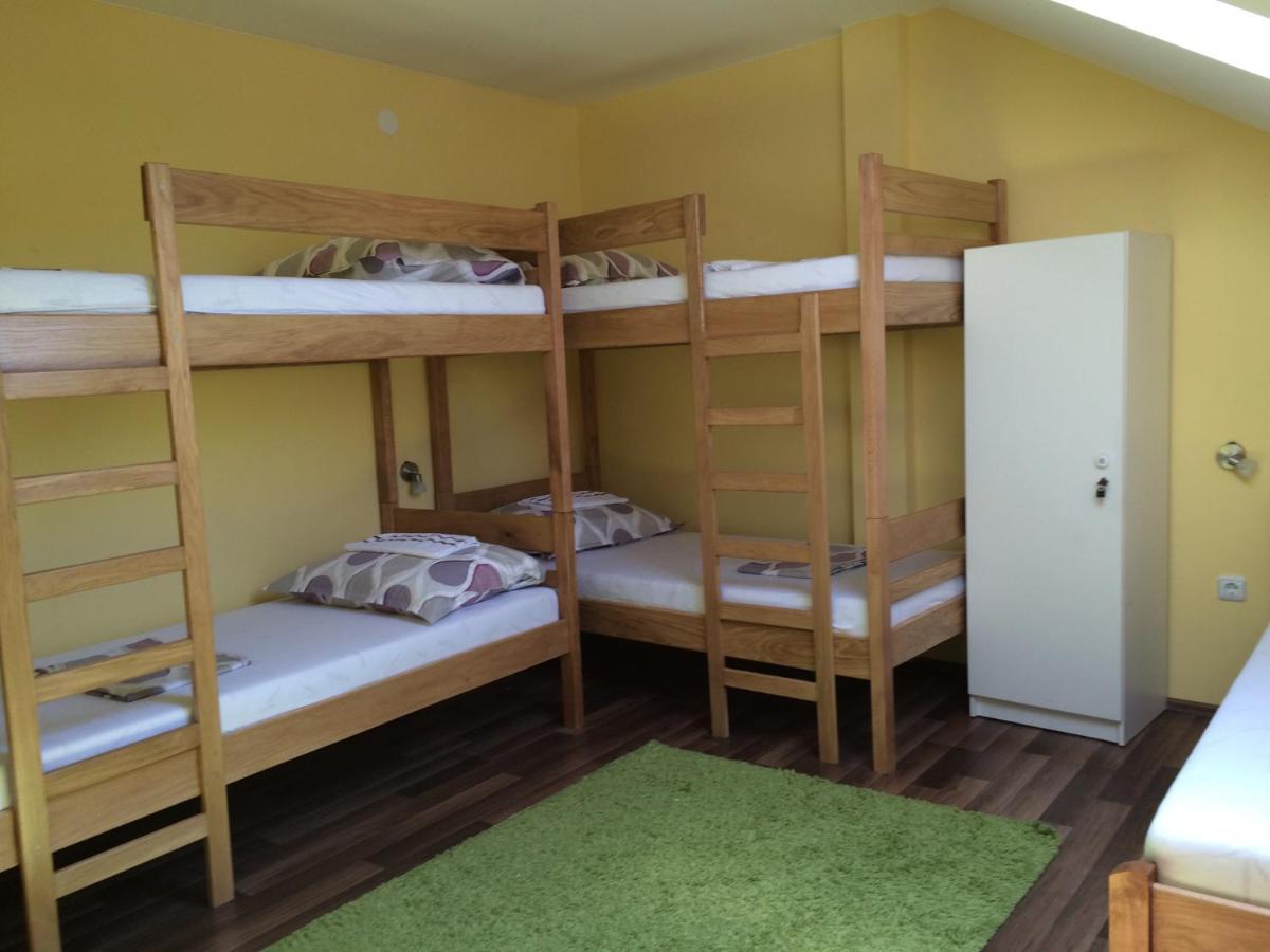 Hostel Jedvaj Krapina Esterno foto