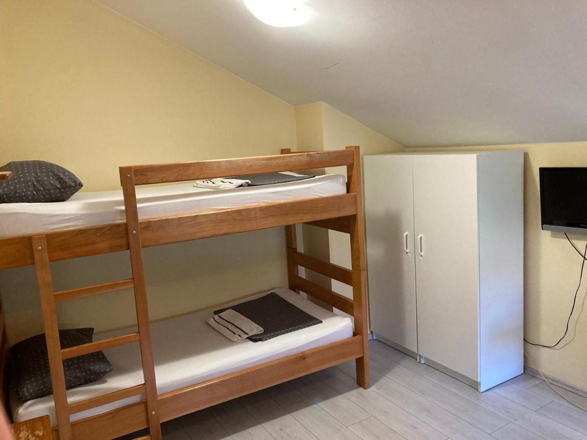 Hostel Jedvaj Krapina Esterno foto
