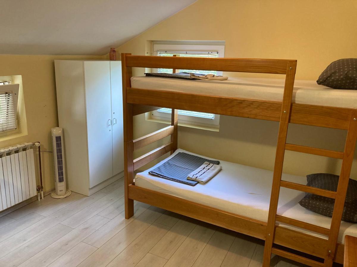 Hostel Jedvaj Krapina Esterno foto