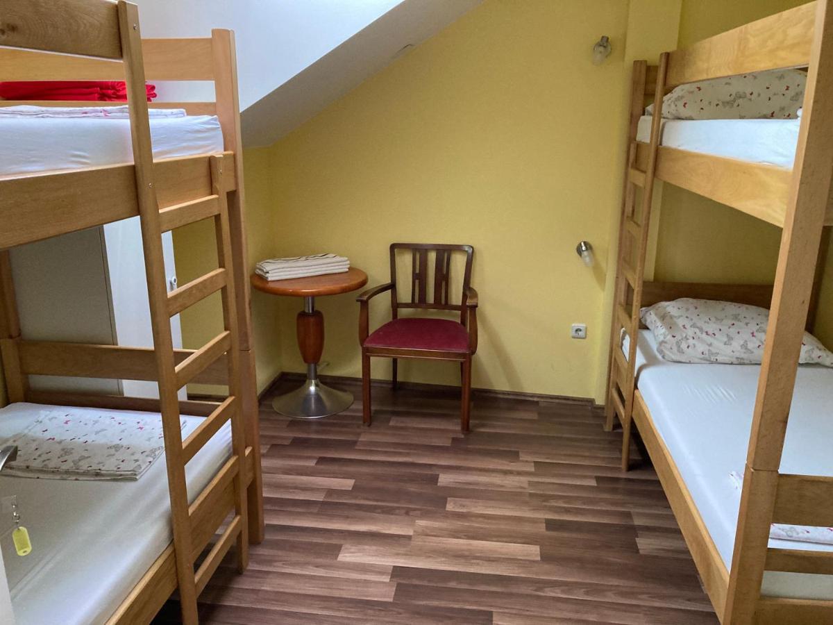 Hostel Jedvaj Krapina Esterno foto
