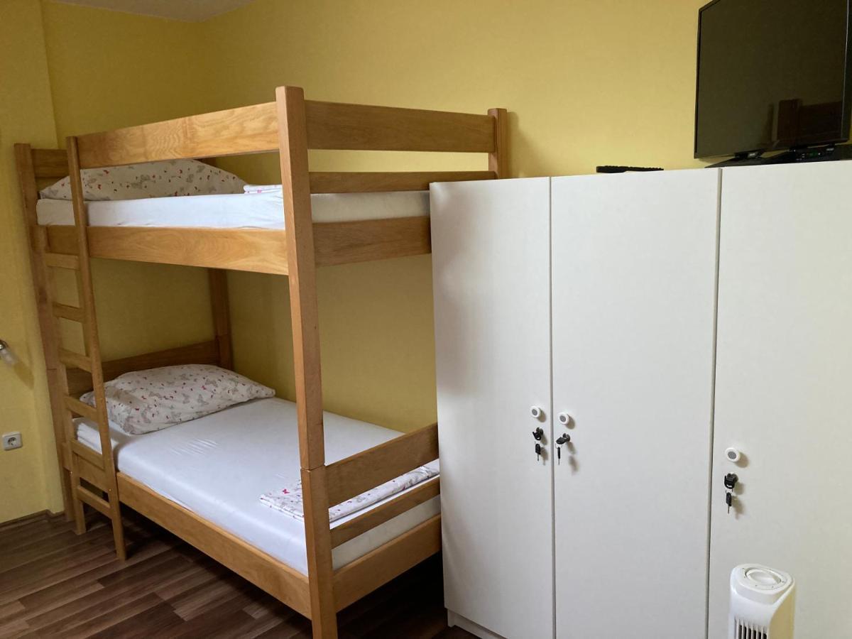 Hostel Jedvaj Krapina Esterno foto